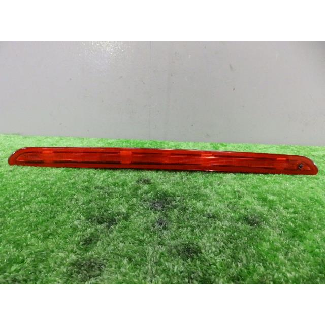 BMW 1シリーズ DBA-1A16 　ハイマウントランプ　 N13B16A L90003938 6325-7241551-02 141156