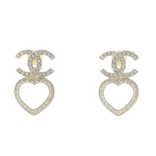 ちゃま 様 CHANEL シャネル ブラックビジュー フラワー ピアス ❤️CHANEL シャネル パール フラワー ピアス❤️ - メルカリ