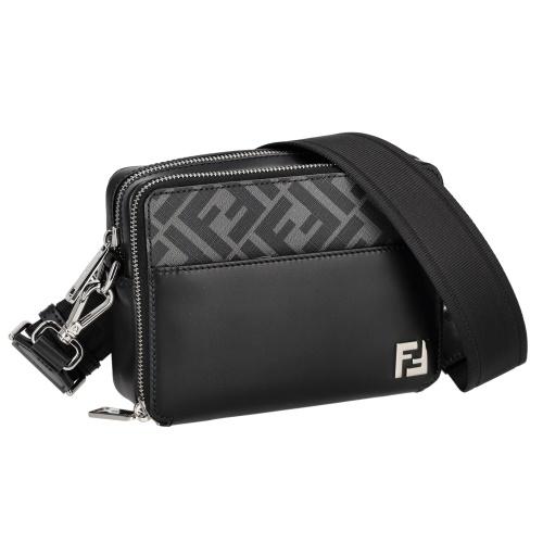 FENDI（フェンディ） ショルダーバッグ メンズ ブラック