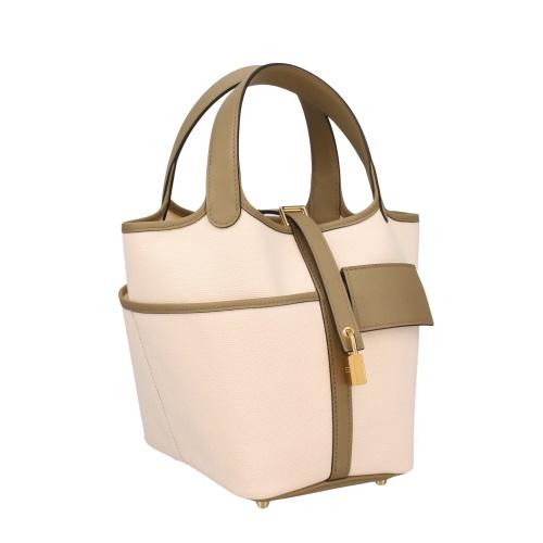 HERMES エルメス ピコタン・ロック18 カーゴ エクリュウ/ベージュ 
