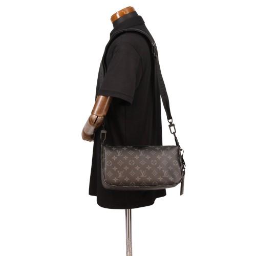 LOUIS VUITTON（ルイ・ヴィトン） ショルダーバッグ メンズ ポシェット