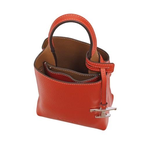 TOD’S トッズ Tタイムレスマイクロ ショルダーバッグ XBWAPAT9000QRI レザー イエロー  レディース【中古】 TOD'S（トッズ） バッグ BAG レザーマイクロバッグ 鞄 XBWAPAT9000QRI