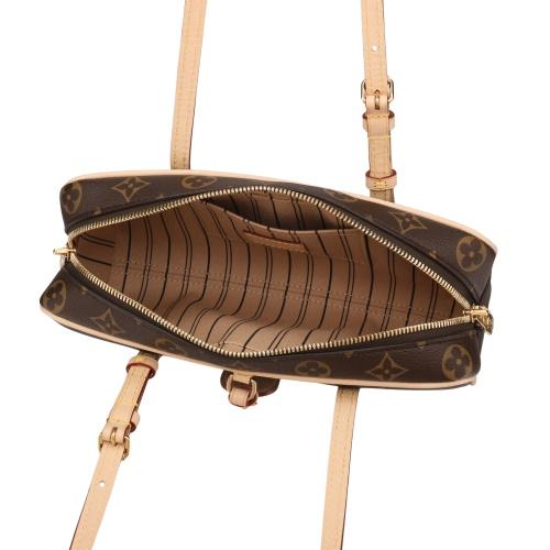 LOUIS VUITTON（ルイ・ヴィトン） ショルダーバッグ モノグラム ハング
