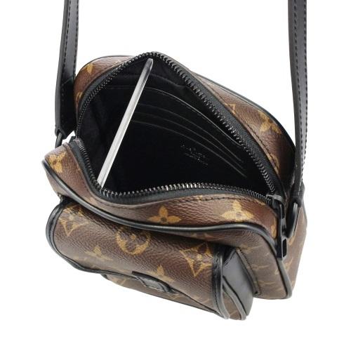 LOUIS VUITTON（ルイ・ヴィトン） ショルダーバッグ クリストファー