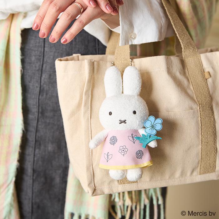 新品タグ付き　ミッフィー マスコットキーチェーン 阪急 Miffy（ミッフィー） miffy bloom マスコットキーチェーン ピンク