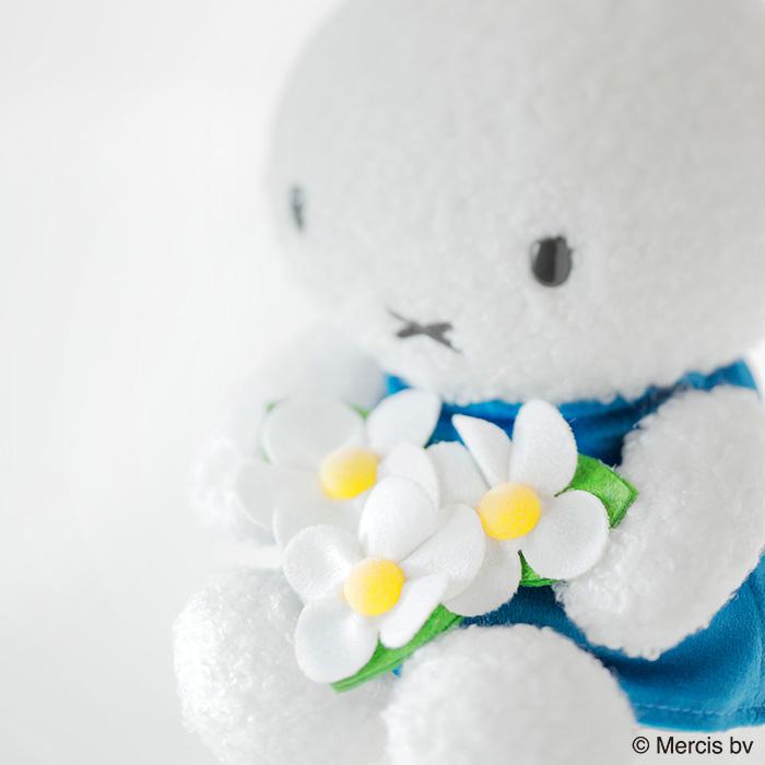 Miffy（ミッフィー） miffy's Garden ぬいぐるみ 青花 : セキグチ