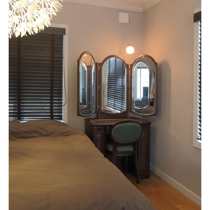 ドレッサー 本三面鏡 ローレル 豪華な椅子付 鏡裏収納 オール色 送料無料 選べるファブリック Sk Laurel Aw ドレッサー女優ミラー関本家具装芸 通販 Yahoo ショッピング