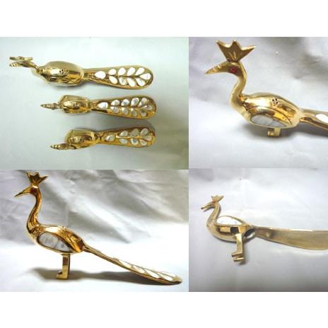 真鍮製 孔雀 香立て 真鍮製工芸品 親子（3ピ−コック（孔雀））のお香立て（ステック