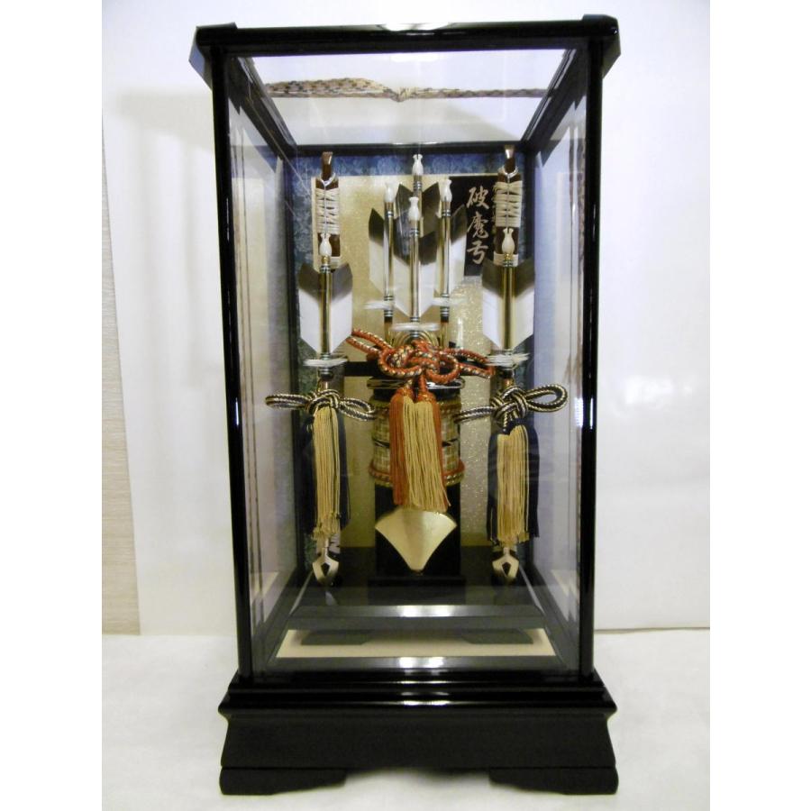 ケース入り破魔弓☆ 極上金箔矢籠飾13号（横幅31cm・奥行