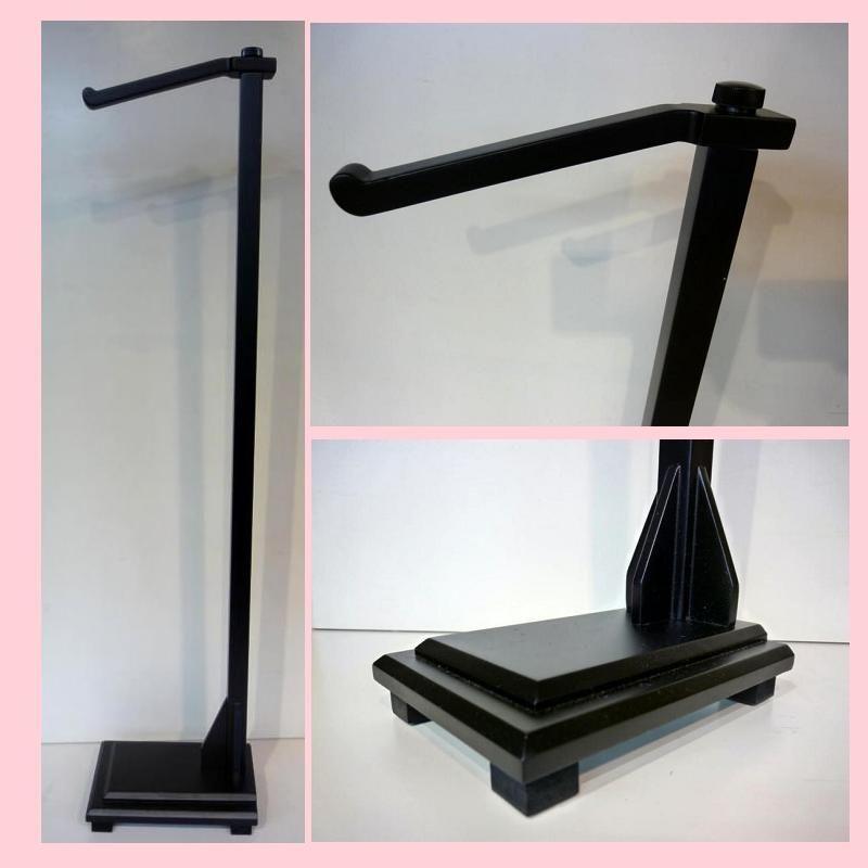 つるし飾り☆あおい No.２３飾台付☆全高７５ｃｍ（つるし細工本体慨寸：長さ６２ｃｍ・輪の直径１６ｃｍ）☆健やかに育てとの願いを込めて縁起物を飾ります