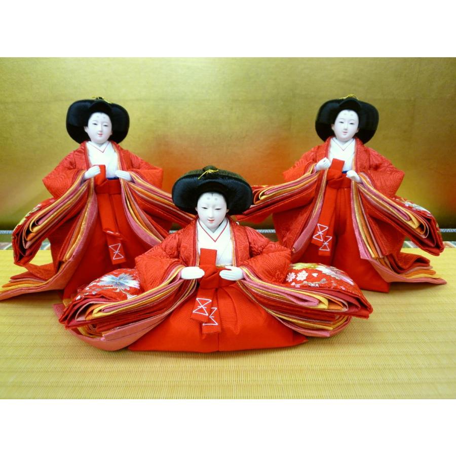 ひな人形３人官女単品☆小〜中の小サイズ☆３１３金彩刺繍桜花(小道具付き)☆立ち高さ１７cm裾幅２１cm/座り高さ１３cm裾幅２６cm☆小さめの官女さんです