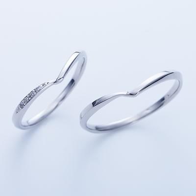 結婚指輪 プラチナ マリッジリング ペアリング 安い 指輪 ペア 40代  50代 V字ライン 無料刻印 Ange 11-22-4234-pt (L28)の画像