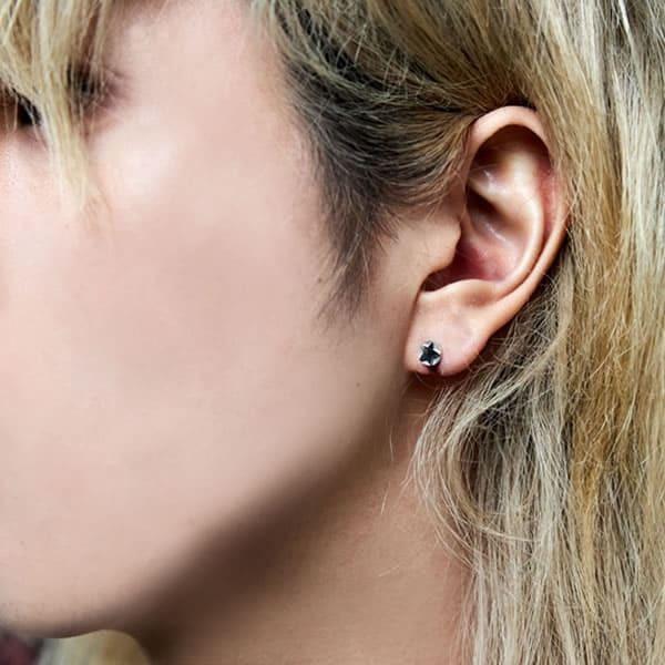 ペアピアス カップル 片耳 刻印 誕生石 人気 セットピアス レディース メンズ シンプル セミオーダーメイド St006p Ks Su St006p Ks オーダーペアアクセ 腕時計fiss 通販 Yahoo ショッピング