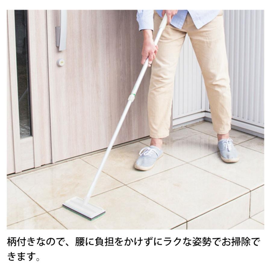 玄関ブラシ 玄関タイルブラシスポンジ伸縮柄 伸縮柄68〜110cm 水だけ 洗剤不要 ダブル繊維 玄関 タイル ベランダ タワシ 水洗い コンクリート外壁 アズマ工業 | アズマ工業 | 02