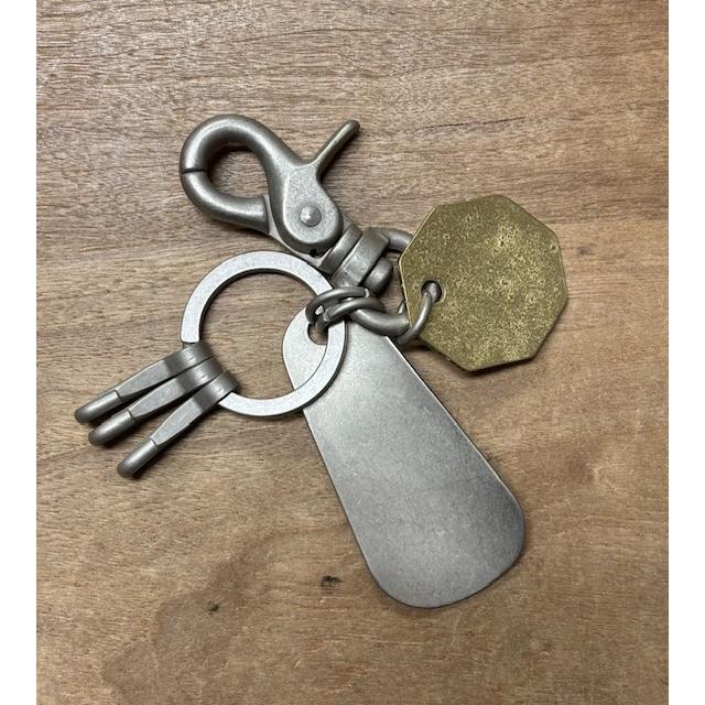 爆買Hawk Company ホークカンパニー 靴ベラ シューホーン型 キーホルダー アンティーク加工 真鍮  3連キーフック 日本製 カジュアル メンズ レディース 7552 | Hawk Company | 04