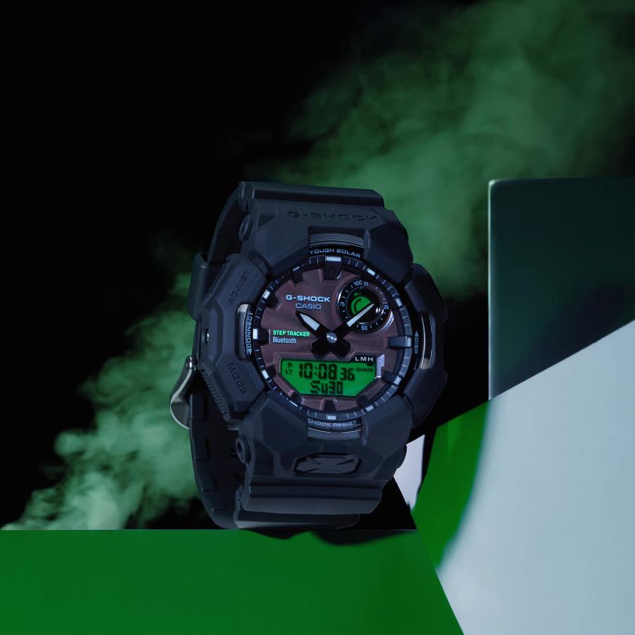『土日限定特価』 GA-B010BEG-1AJF カシオ CASIO Bluetooth ソーラー 腕時計 G-SHOCK G-ショック スマートフォンリンク BLACK AND ELECTRO GREENの画像