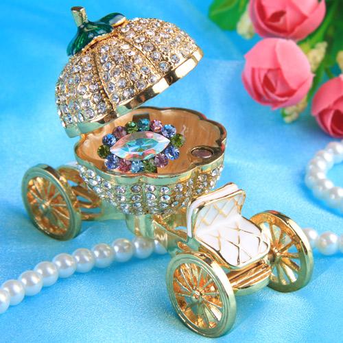 【ジュエリーボックス】かぼちゃの馬車 クリスタルガラス付き ジュエリーボックス 2812 ホワイト |  | 01