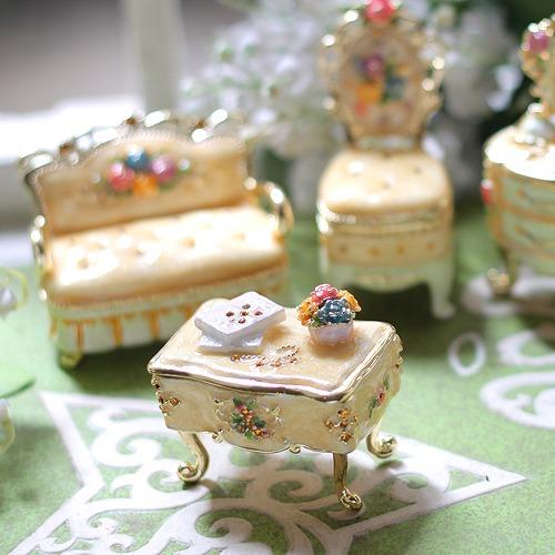 ジュエリーボックス ミニチュア家具シリーズ ミニデスク イエロー EX4441 |  | 01