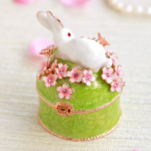 ジュエリーボックス ウサギと桜B グリーン EX456-3 |  | 02
