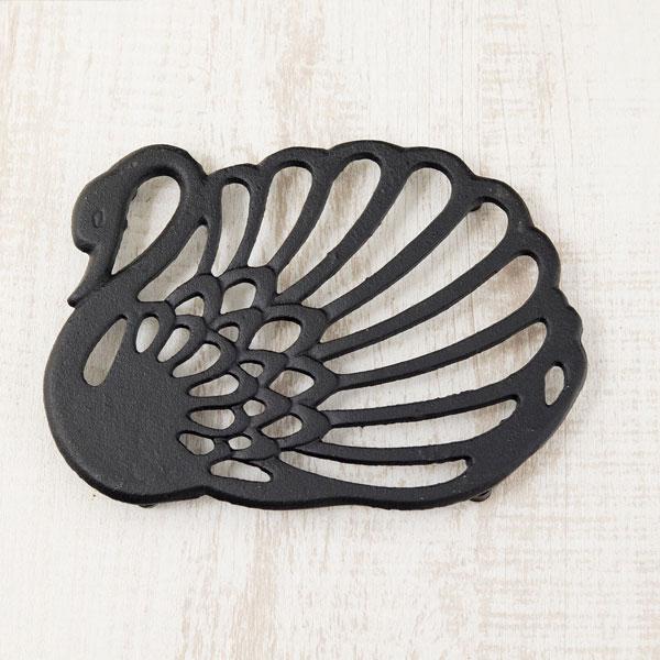 トリベット 鍋敷き アイアン スワン 白鳥 ポットスタンド クラシック プランターベース 鋳物 キッチン用品 キッチン雑貨 食器 テーブルウェア コベントアイアン |  | 01