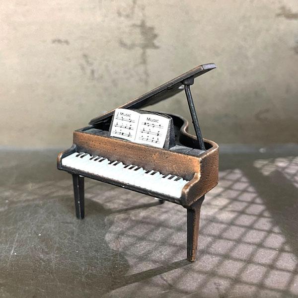 鉛筆削り アンティーク シャープナー 手動 プレゼント コンパクト 軽量 手動鉛筆削り えんぴつ ギフト えんぴつ削り おしゃれ スタイリッシュ |  | 01