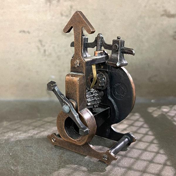 鉛筆削り アンティーク シャープナー 手動 プレゼント コンパクト 軽量 手動鉛筆削り えんぴつ ギフト えんぴつ削り おしゃれ スタイリッシュ |  | 01