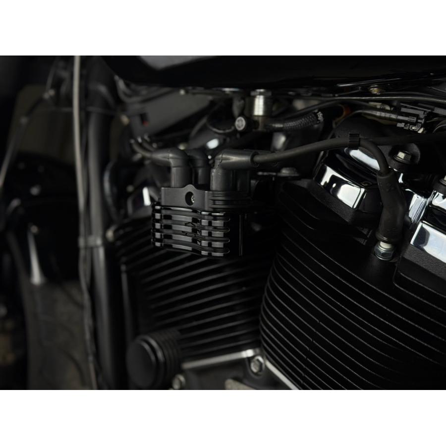 SCMオリジナル　コイルカバー　グロスブラック　M8ソフテイル用 |  | 03