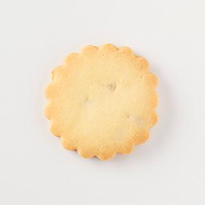 【銀座ウエスト】 ドライケーキ(リーフパイ×3枚、ヴィクトリア×2個、バタークッキー×2枚、ウォールナッツ×2枚、マカダミアン×2枚) | 銀座ウエスト | 04