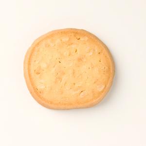 【銀座ウエスト】 ドライケーキ(リーフパイ×3枚、ヴィクトリア×2個、バタークッキー×2枚、ウォールナッツ×2枚、マカダミアン×2枚) | 銀座ウエスト | 06