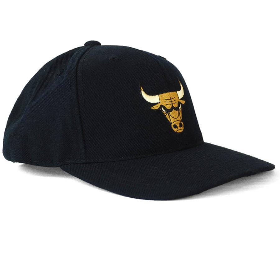 シカゴ・ブルズ NBA キャップ ブラック ゴールド スナップバック Chicago Tribune Black & Gold Embroidered Snapback Hat｜selection-basketball｜03