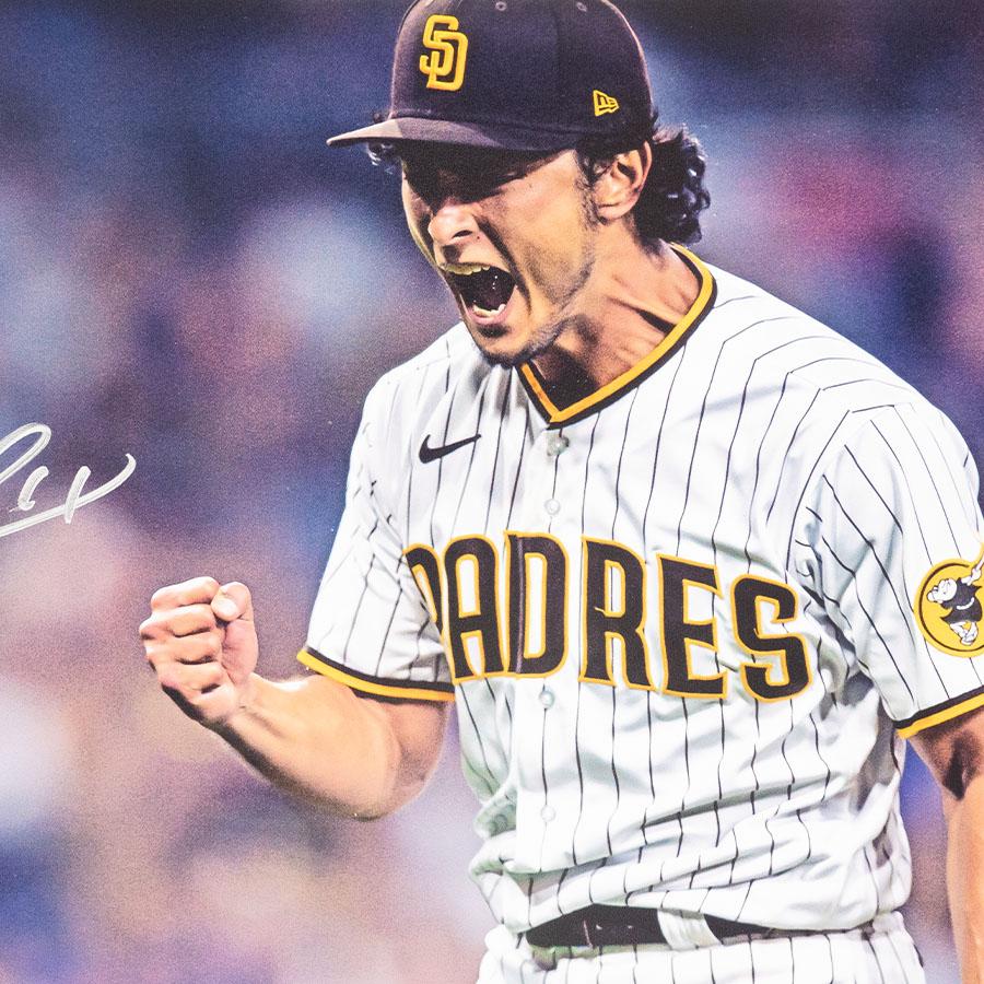 ダルビッシュ有選手　直筆サインPhoto パドレス　MLB MLB ダルビッシュ有 パドレス 直筆サイン フォトフレーム 【現地買付