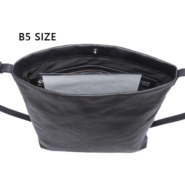 Slow ショルダーバッグ fino & メンテナンスキット 美品 Slow ショルダーバッグ fino & メンテナンスキット 美品 Slow