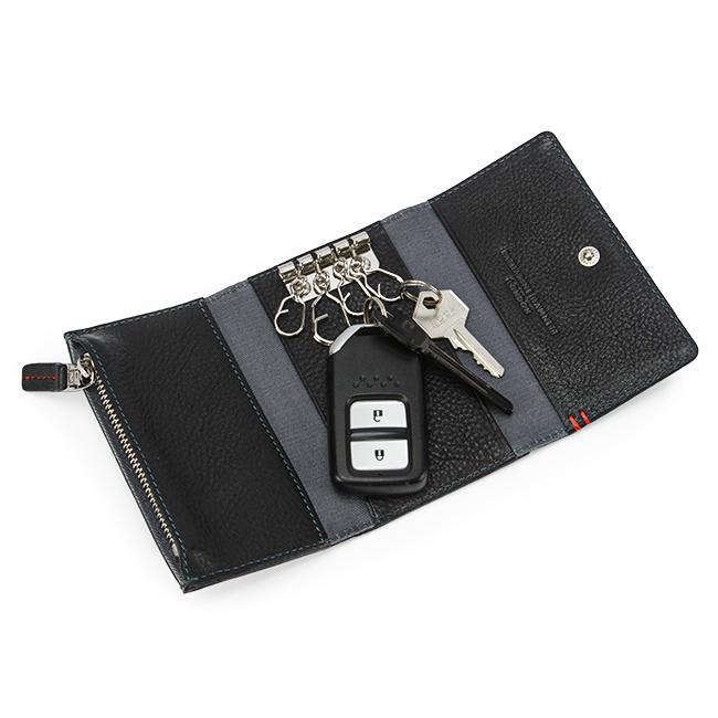 KATHARINE HAMNETT LONDON牛革パスカード付キーケース KATHARINE HAMNETT LONDON牛革パスカード付キーケース KATHARINE