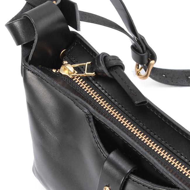 SLOW&CO ブラック ワンショルダーバッグ➕SLOWカラビナセット SLOW&CO ブラック ワンショルダーバッグ➕SLOWカラビナセット