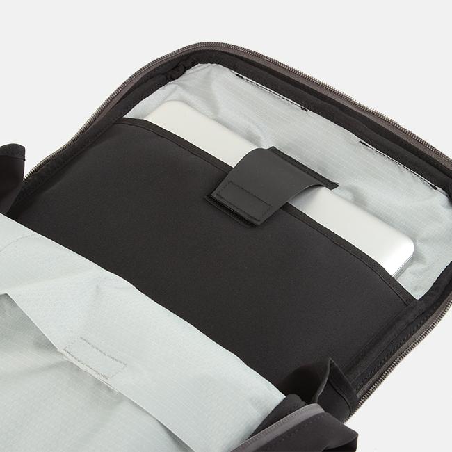 ポーター フューチャー デイパック 697-19683 ビジネスリュック メンズ 50代 40代 通勤 軽量 薄型 スリム 11L ビジネスバッグ ブランド 吉田カバン PORTER | FUTURE（PORTER） | 16