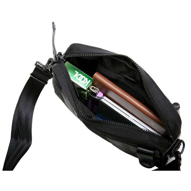 ポーター ヒート ショルダーバッグ 703-06975 メンズ ブランド ミニ コンパクト 小さめ 斜めがけ 軽量 薄型 スリム マグライト付属 吉田カバン PORTER | HEAT（PORTER） | 03