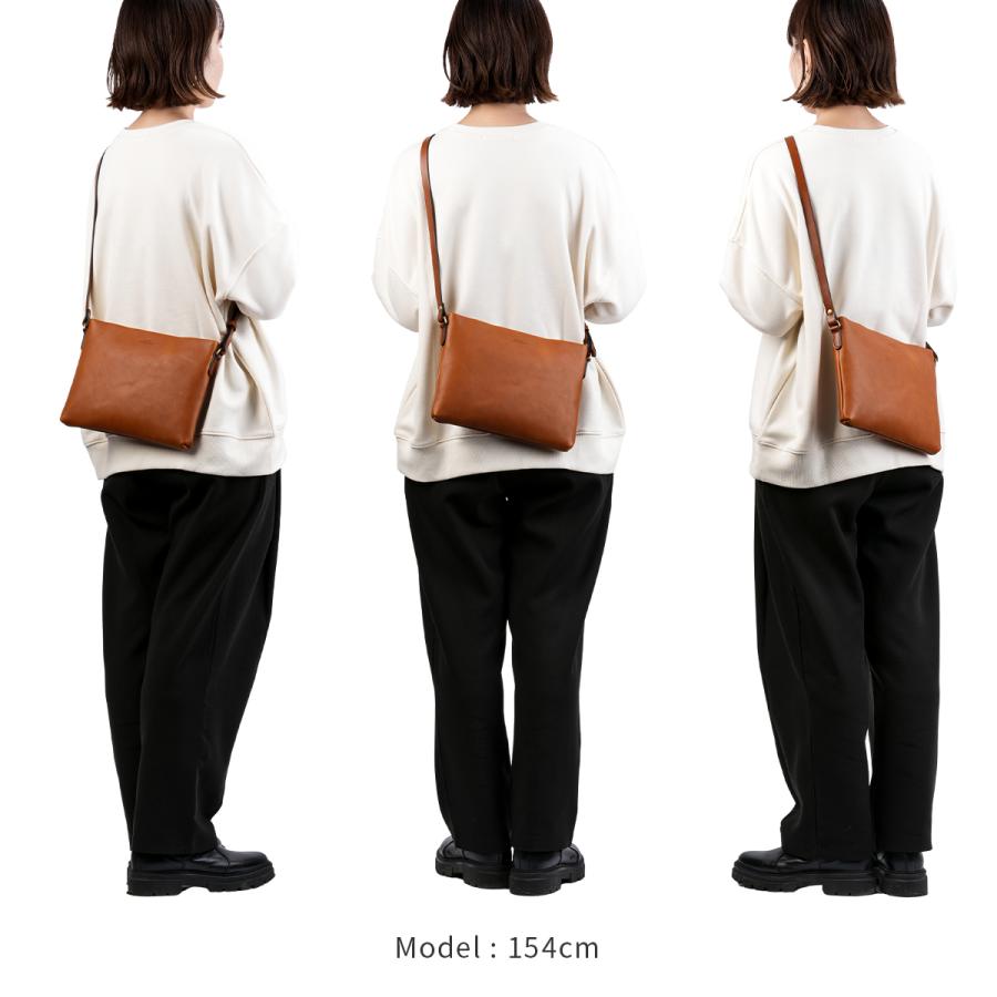 美品 スロウ フィノ レザー ショルダーバッグ サコッシュ 斜めがけ ブラック SLOW(ファッション) 最大51% 9/29限定 SLOW スロウ バッグ
