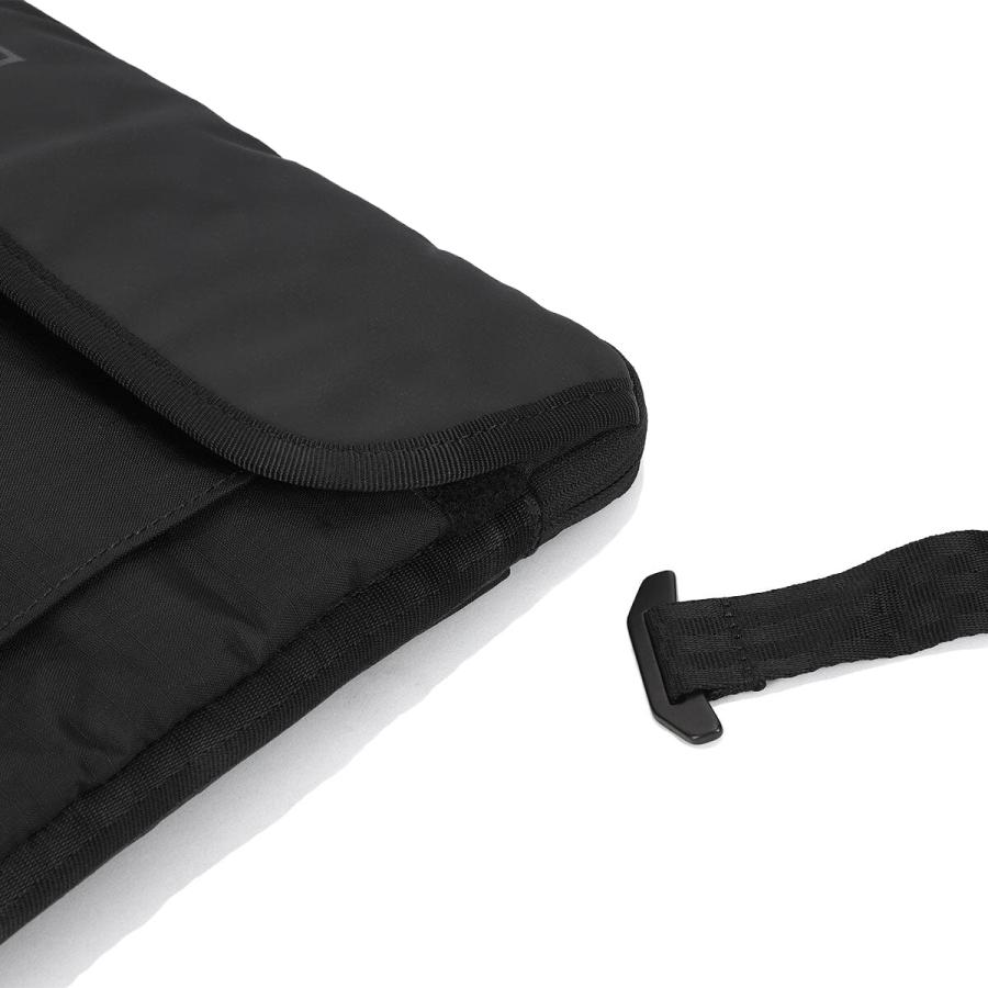 最大53% 4/17から クローム インダストリーズ ラップトップスリーブ CHROME INDUSTRIES AC255 | CHROME | 09