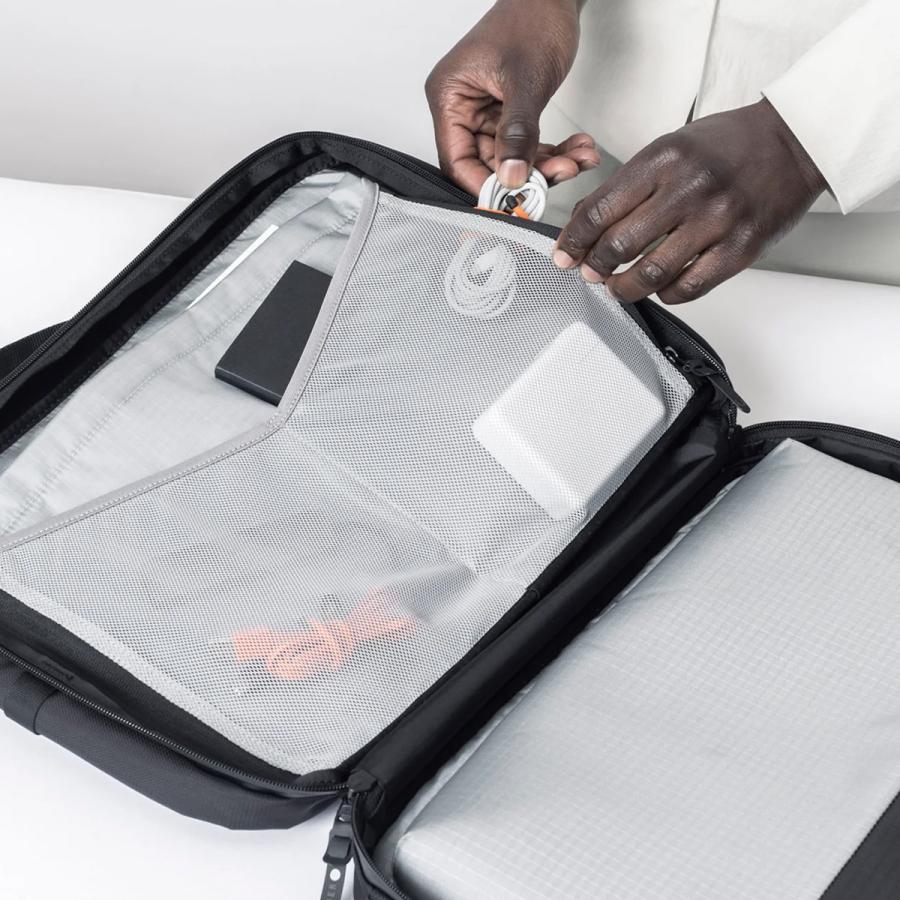 最大53% 3/1まで ブラックエンバー ビジネスバッグ ボディバッグ メンズ ブランド 斜めがけ 撥水 防水 A4 20L PC 16インチ BLACK EMBER 7225004 | BLACK EMBER | 09