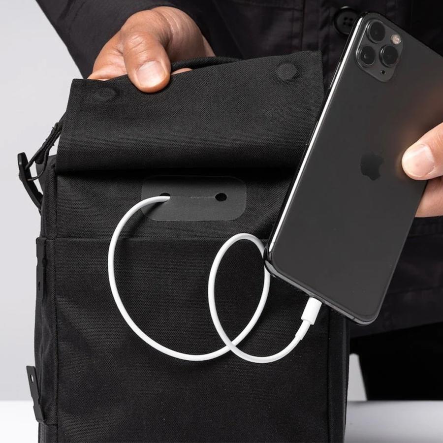 最大53% 3/1まで ブラックエンバー ショルダーバッグ ショルダーポーチ メンズ ブランド 軽量 防水 縦型 斜めがけ 小さめ B6 5L BLACK EMBER 7225008 | BLACK EMBER | 08