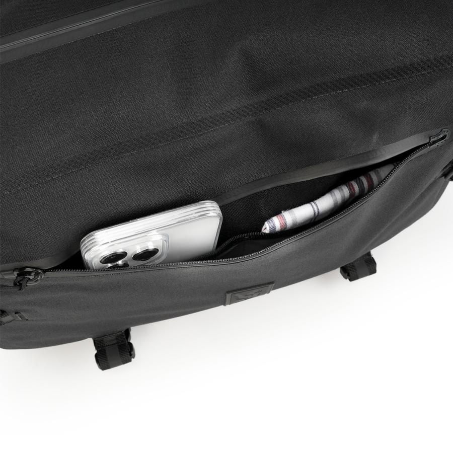 クローム インダストリーズ カデット マックスウォータープルーフ スリングバッグ 17L 撥水 防水 耐水 CHROME INDUSTRIES KADET BG394 | CHROME | 07
