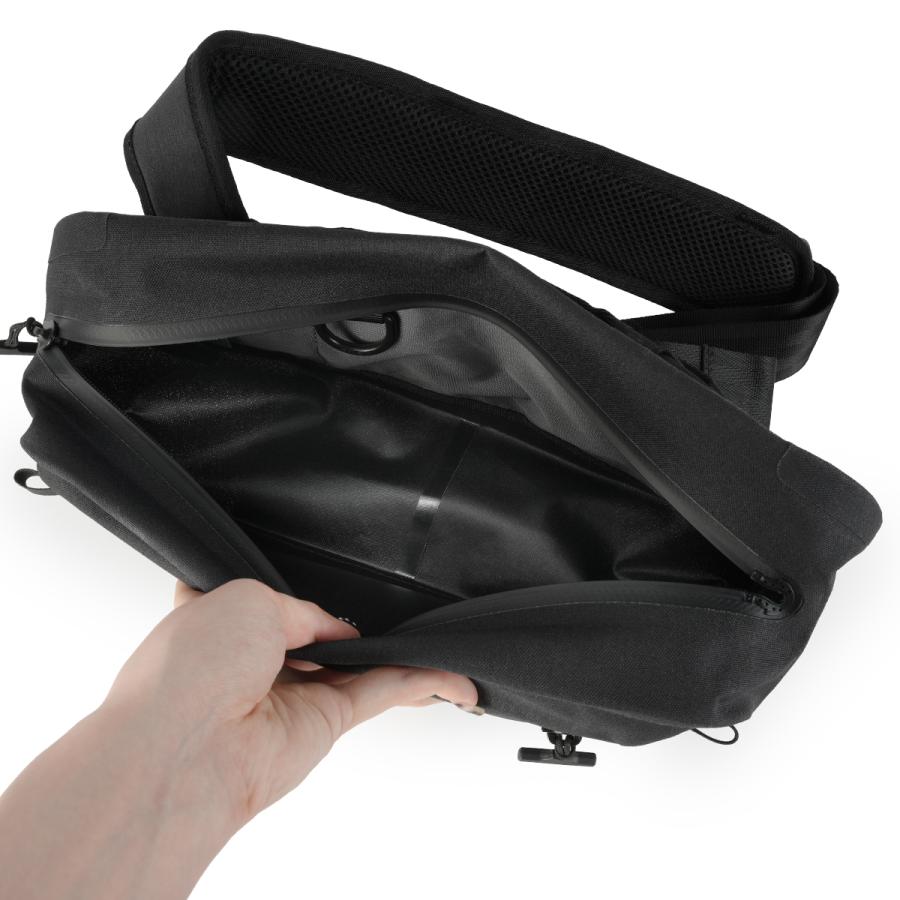 最大42% 3/30限定 クローム インダストリーズ カデット ワンショルダーバッグ ボディバッグ 5L ウォータープルーフ CHROME INDUSTRIES KADET BG395 | CHROME | 09