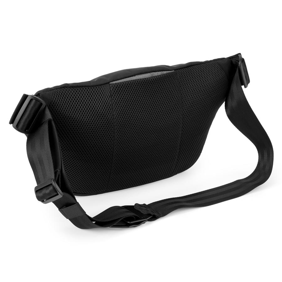 最大44% 3/22まで クローム インダストリーズ ボットフリップスリング ショルダーバッグ 8L ブラッククリンクル CHROME INDUSTRIES BOT FLAP SLING BJ008 | CHROME | 12