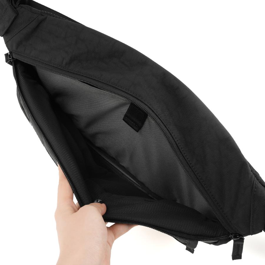 最大44% 3/22まで クローム インダストリーズ ボットフリップスリング ショルダーバッグ 8L ブラッククリンクル CHROME INDUSTRIES BOT FLAP SLING BJ008 | CHROME | 17