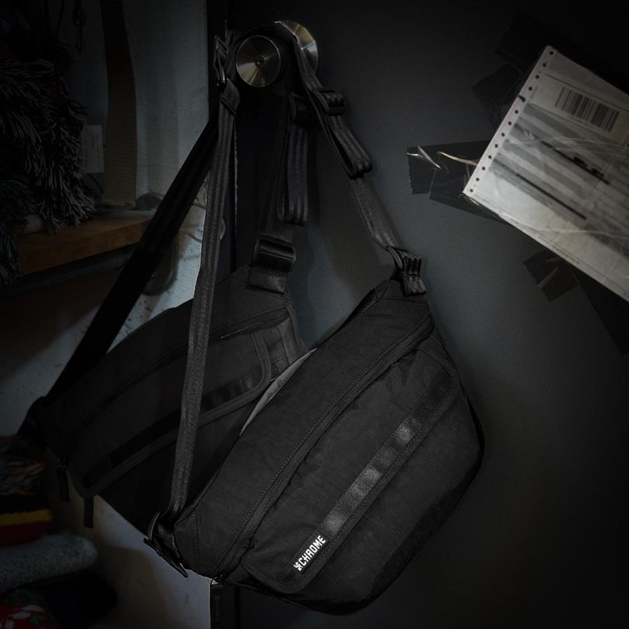 最大44% 3/22まで クローム インダストリーズ ボットフラップスリング ショルダーバッグ 5L ブラッククリンクル CHROME INDUSTRIES BOT FLAP SLING BJ009 | CHROME | 08