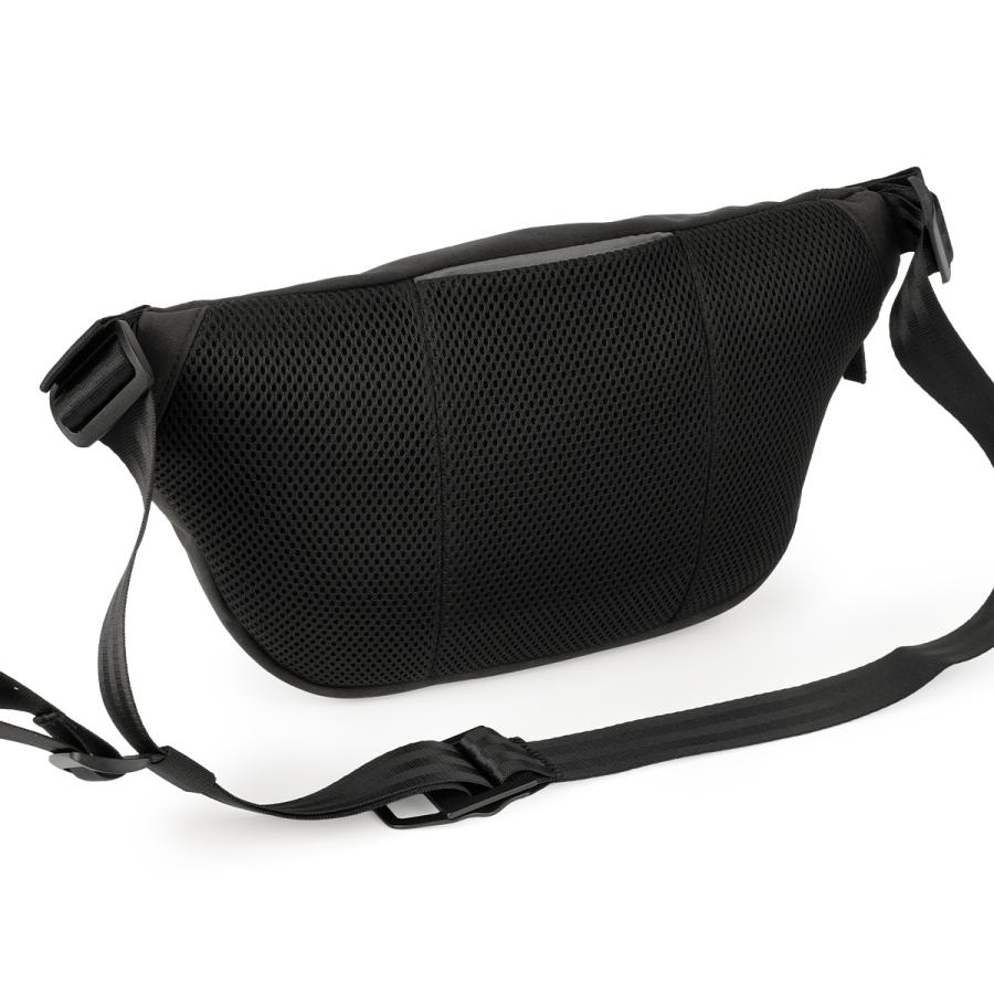 最大44% 3/22まで クローム インダストリーズ ボットフラップスリング ショルダーバッグ 5L ブラックキャンバスレザー 耐水 軽量 CHROME INDUSTRIES BJ009 | CHROME | 12