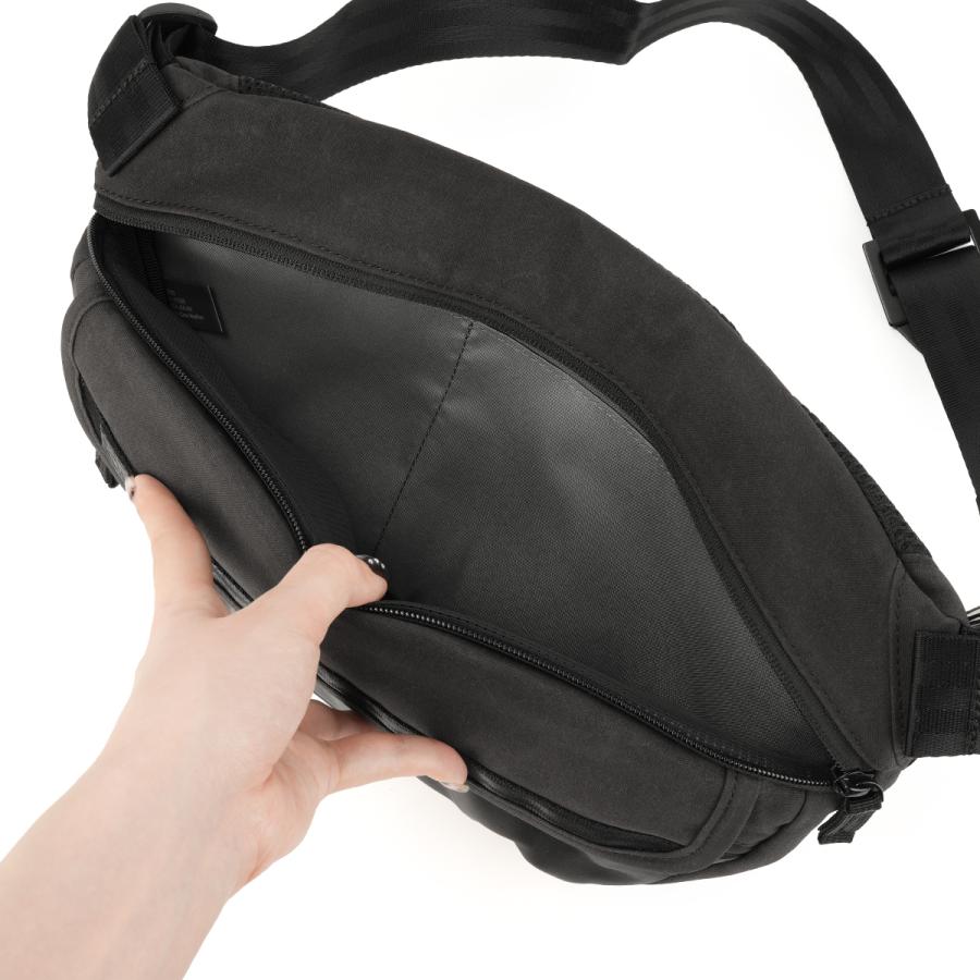 最大44% 3/22まで クローム インダストリーズ ボットフラップスリング ショルダーバッグ 5L ブラックキャンバスレザー 耐水 軽量 CHROME INDUSTRIES BJ009 | CHROME | 17