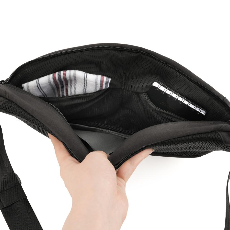 最大44% 3/22まで クローム インダストリーズ ボットフラップスリング ショルダーバッグ 5L ブラックキャンバスレザー 耐水 軽量 CHROME INDUSTRIES BJ009 | CHROME | 19