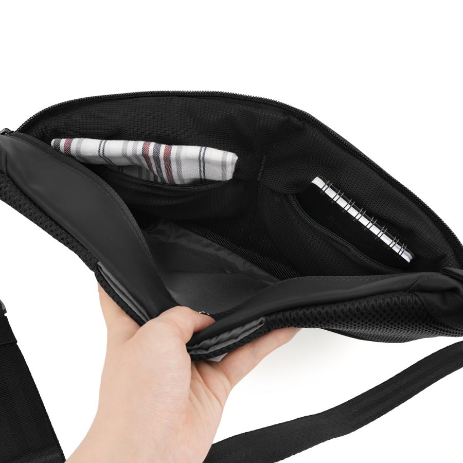 最大44% 3/22まで クローム インダストリーズ ボットフラップスリング ショルダーバッグ 5L マットブラック CHROME INDUSTRIES BOT FLAP SLING BJ009 | CHROME | 19