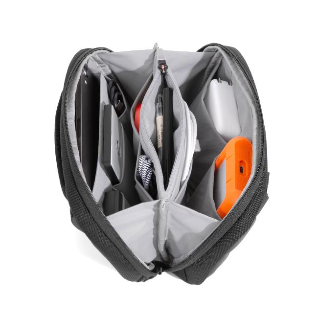 最大42% 12/28限定 エアー マルチポーチ Aer Cable Kit 3 ガジェットポーチ トラベルポーチ メンズ ブランド 軽量 防水 小さめ 2.6L テックコレクション 31018 | Aer | 11